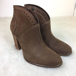 Vince Camuto Fritan Bootie Size 8.5 M Dark Brown